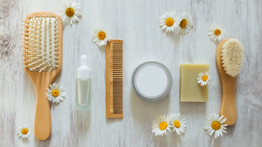 Comment choisir la brosse à cheveux idéale selon votre type de cheveux